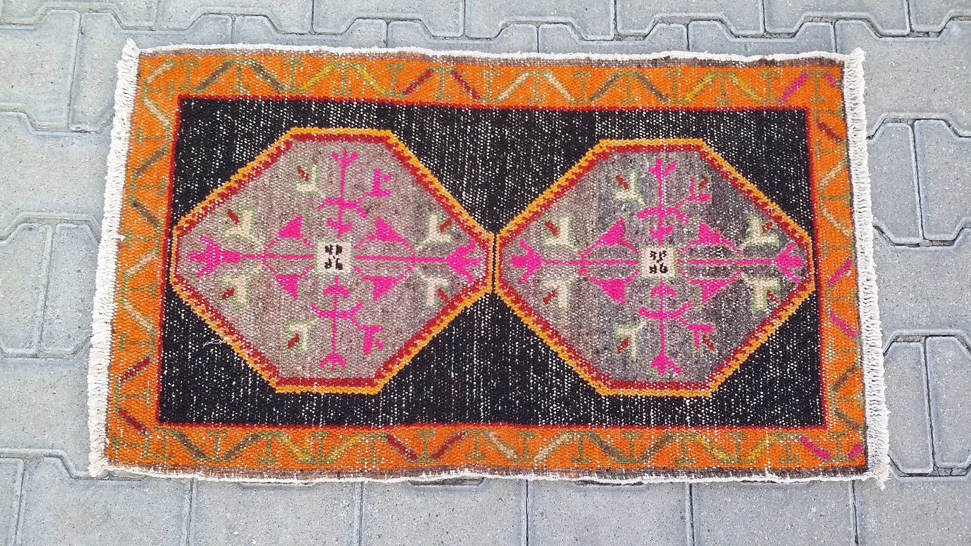 East Anatolian Tribal Small Carpet Rug - Kilim Art Gallery