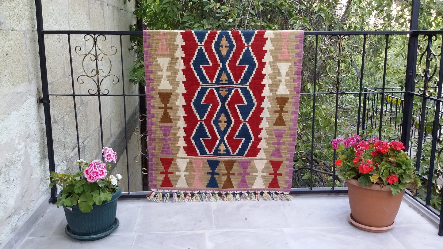 Hands on Hips Design Turkish Kayseri Kilim - Kilim Art Gallery