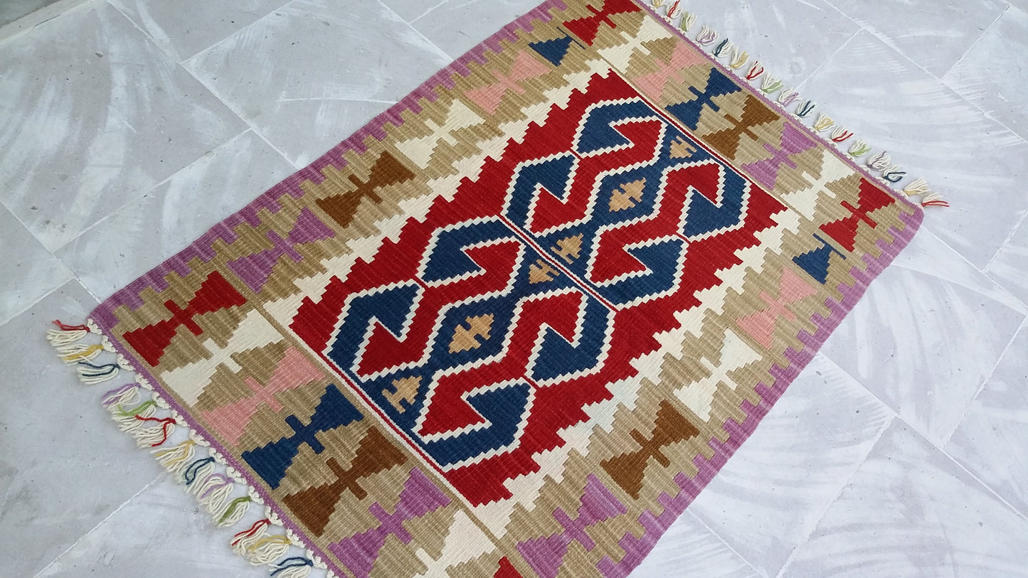 Hands on Hips Design Turkish Kayseri Kilim - Kilim Art Gallery