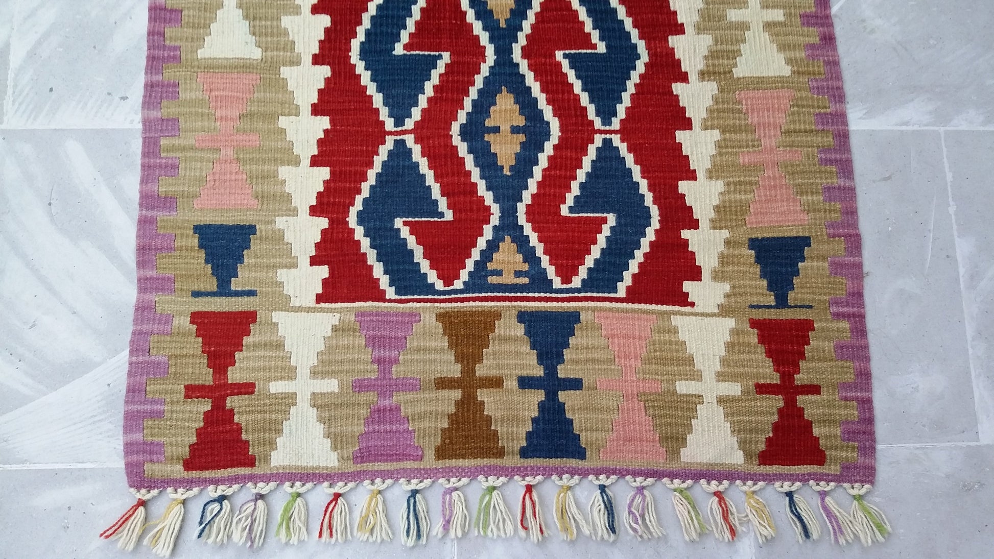 Hands on Hips Design Turkish Kayseri Kilim - Kilim Art Gallery