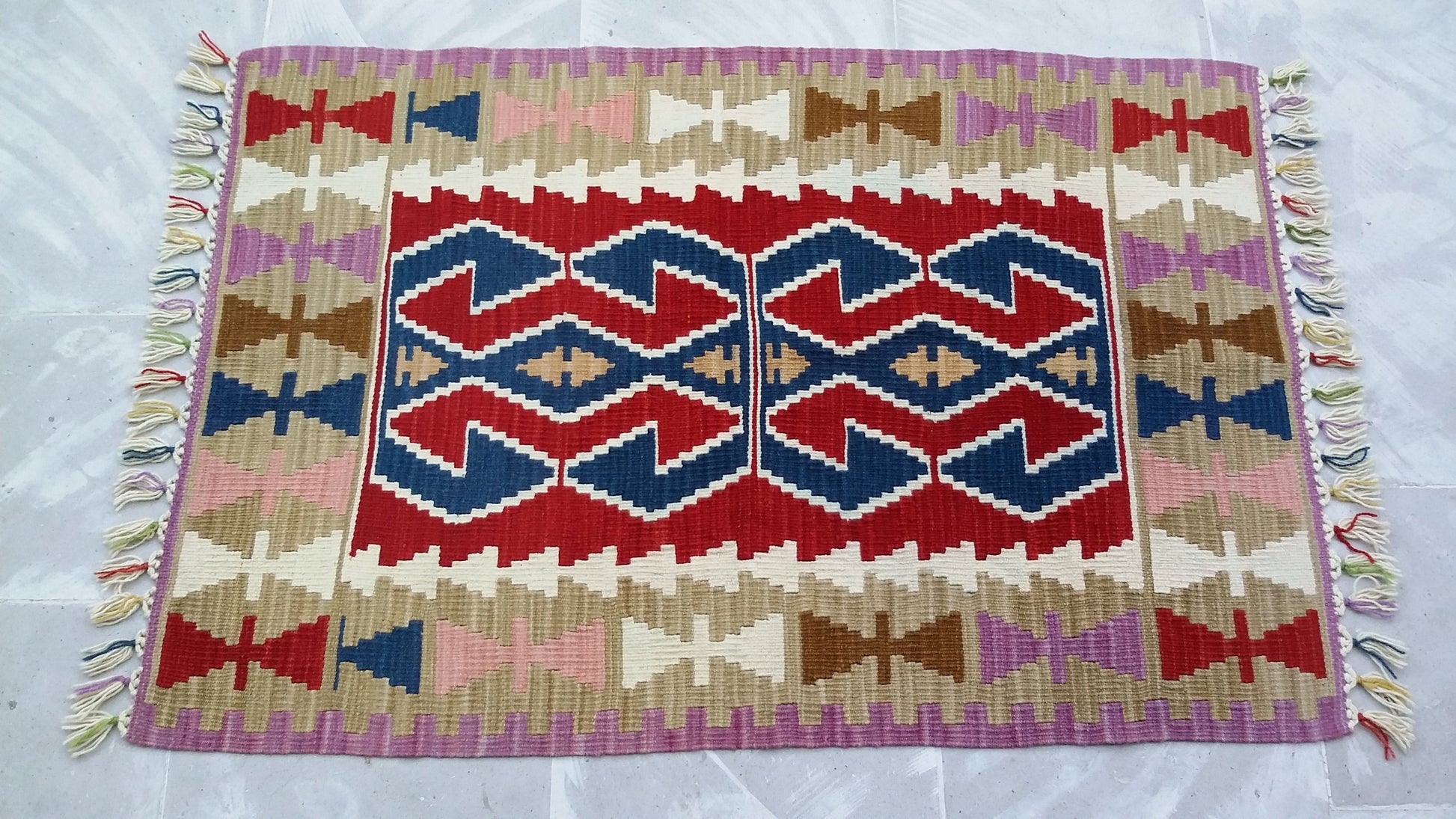 Hands on Hips Design Turkish Kayseri Kilim - Kilim Art Gallery