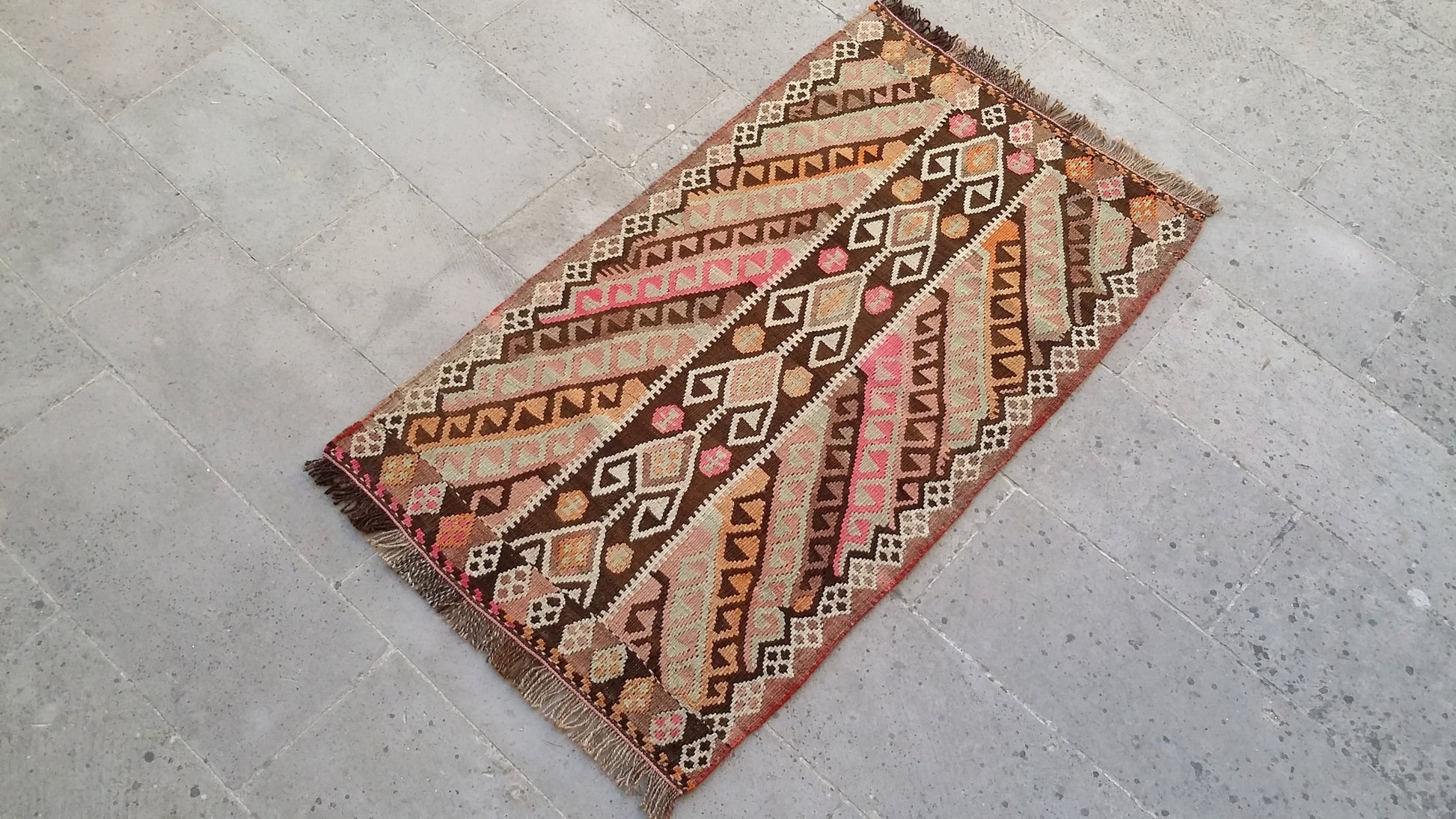 Kars Kagizman Sawl Design Kelim - Kilim Art Gallery