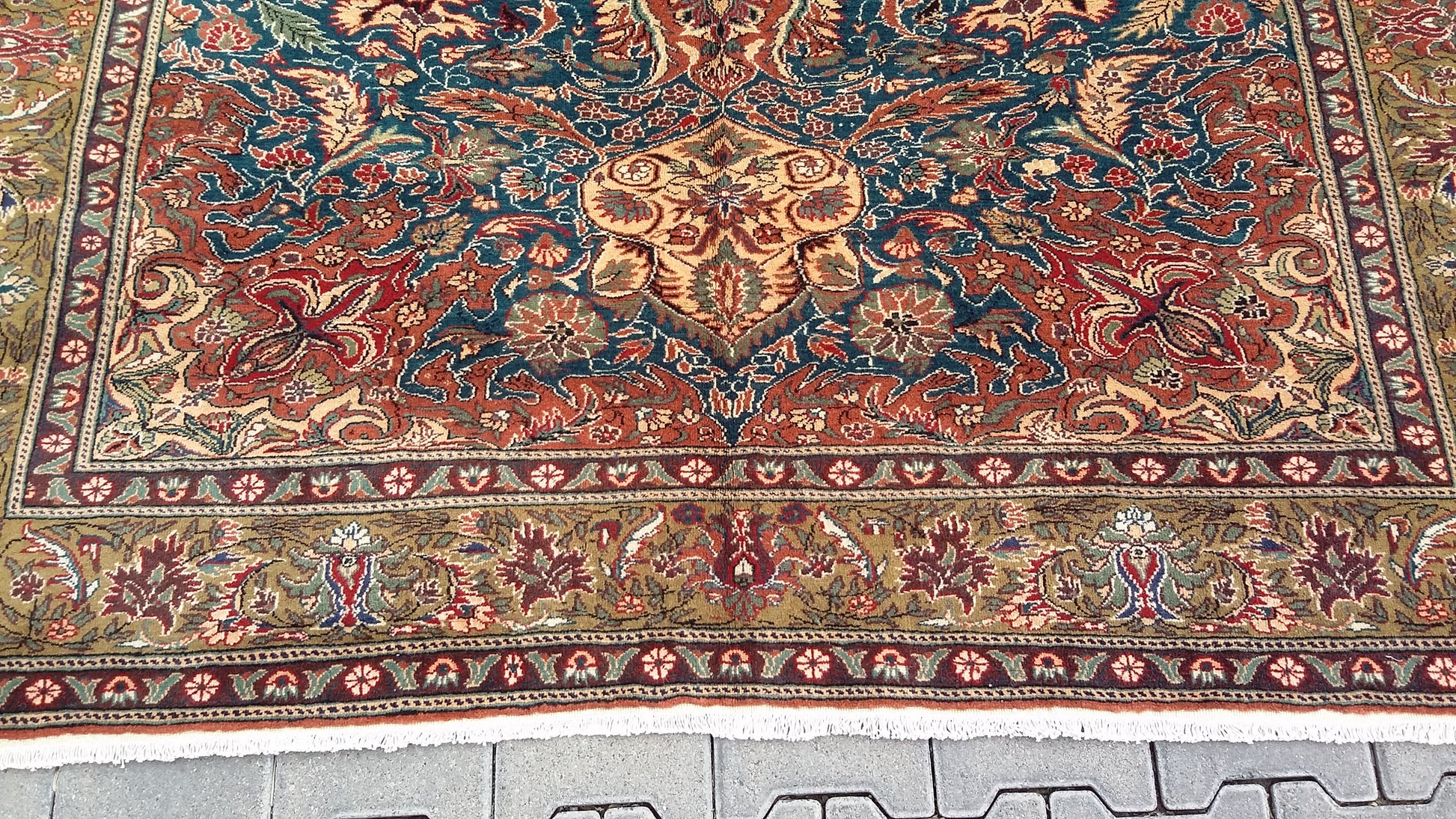 Kayseri Area Rug for Dining Room - Living Room - Kilim Art Gallery