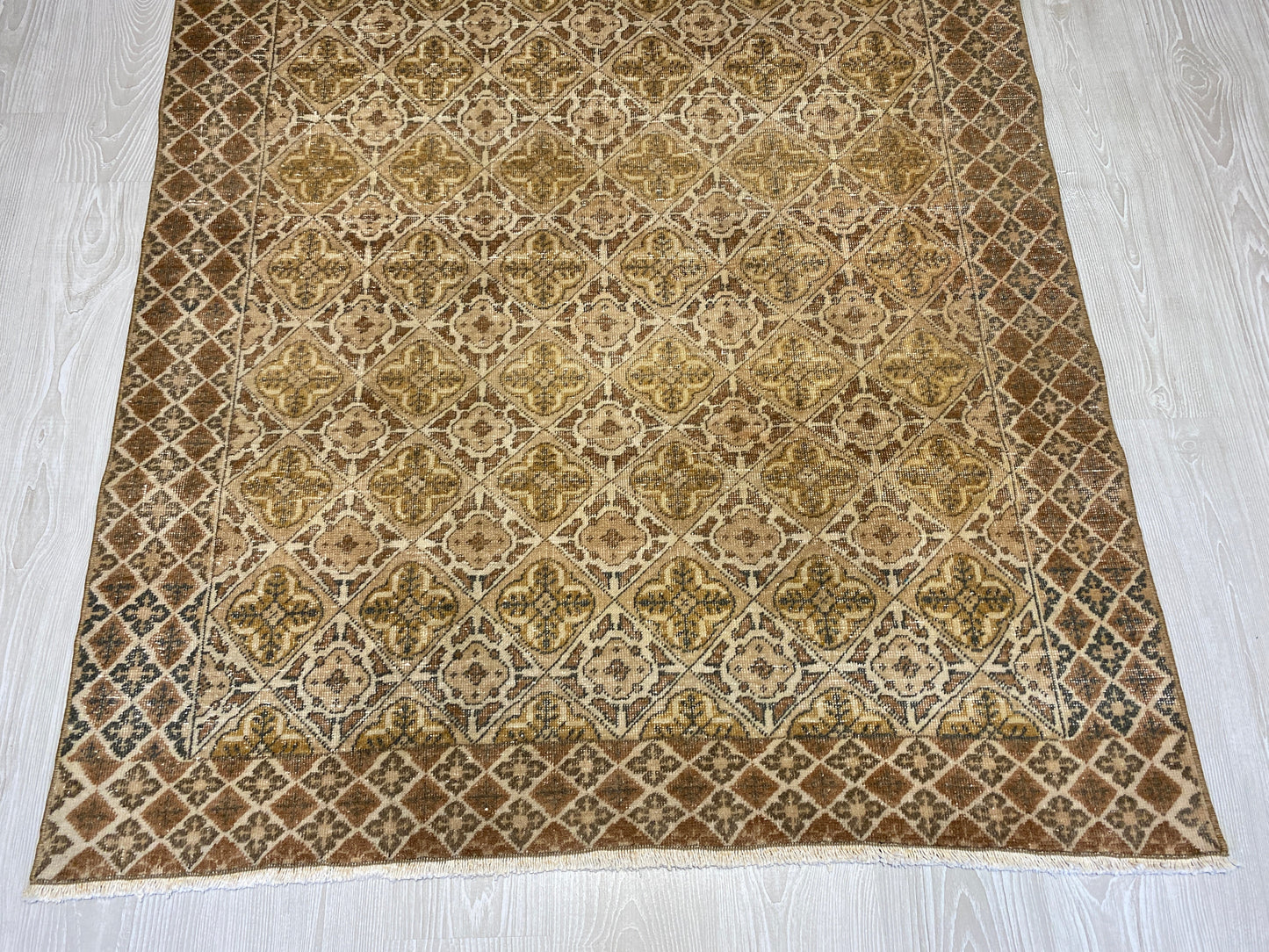 Neutral Turkish Urgup Carpet Rug - Kilim Art Gallery