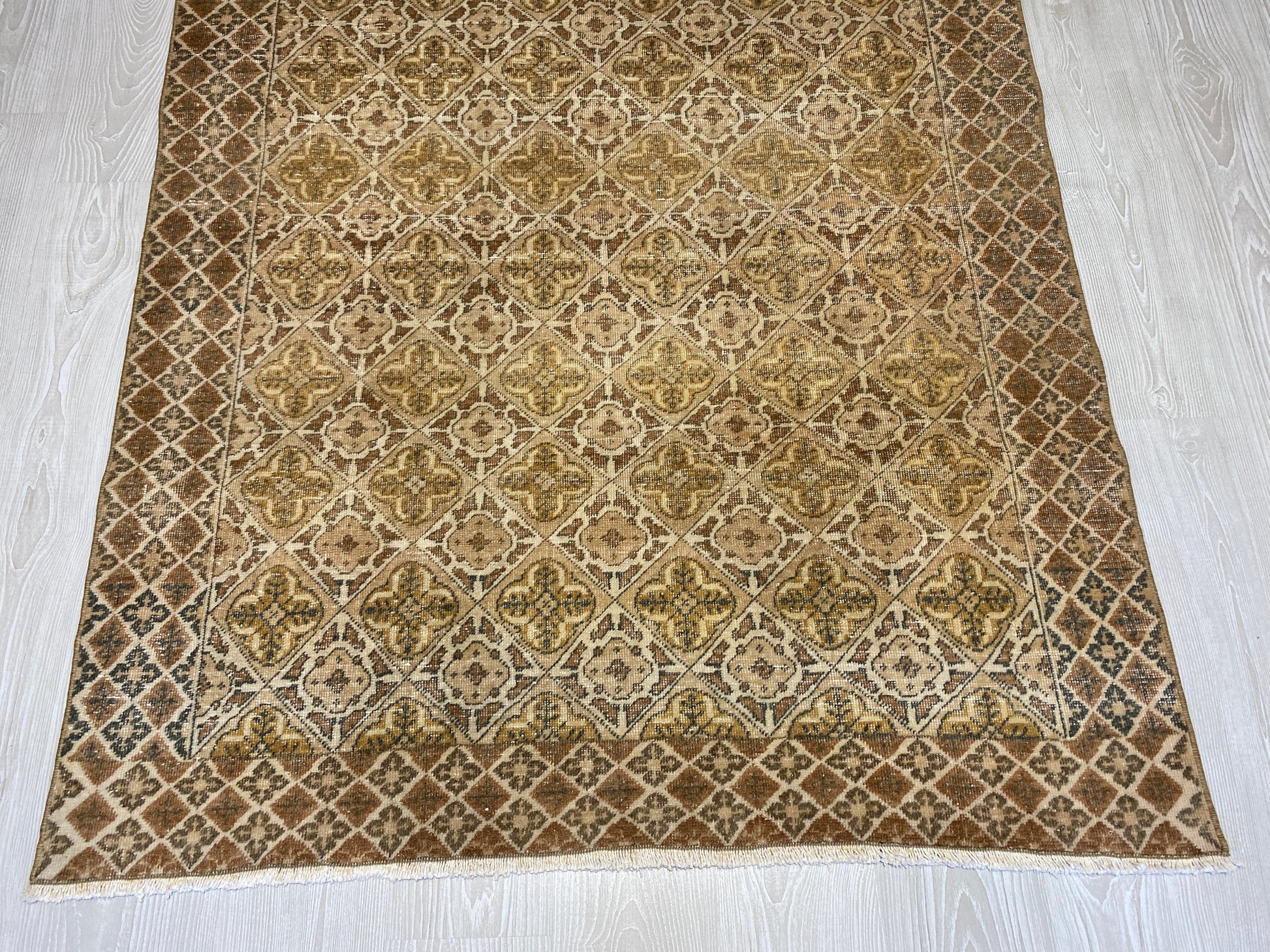 Neutral Turkish Urgup Carpet Rug - Kilim Art Gallery