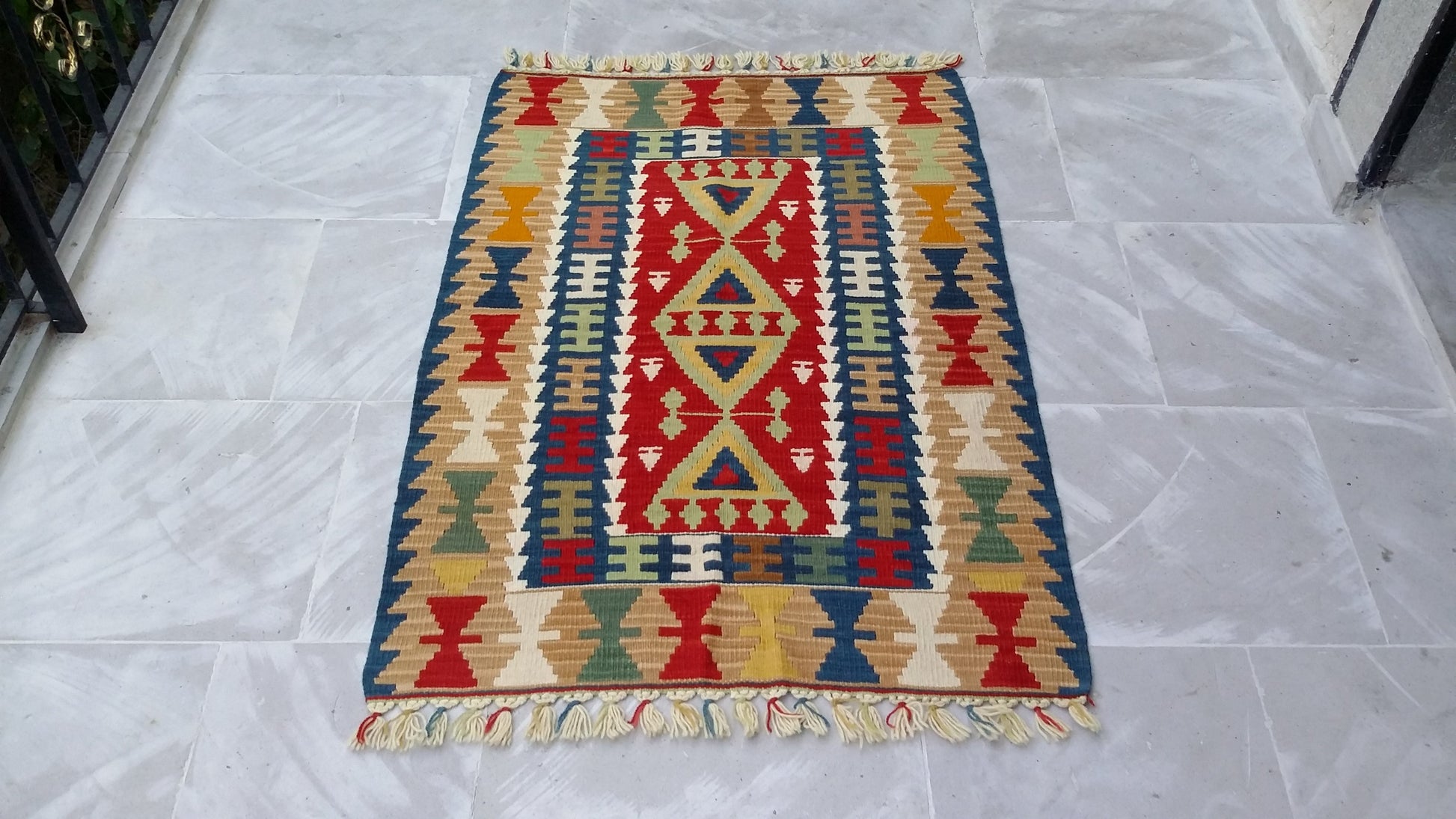 New Kayseri Kilim from Gomurgen - Kilim Art Gallery