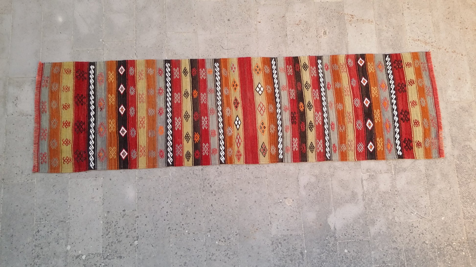 Nomadic Cicim Runner Kelim - Kilim Art Gallery