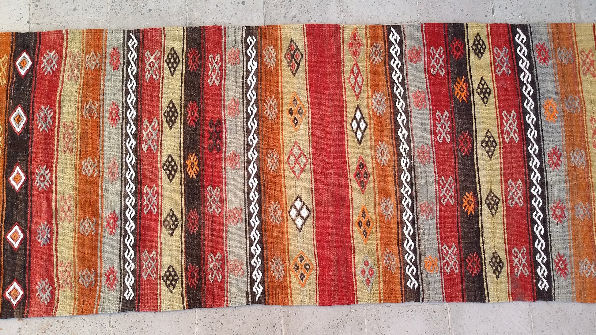 Nomadic Cicim Runner Kelim - Kilim Art Gallery