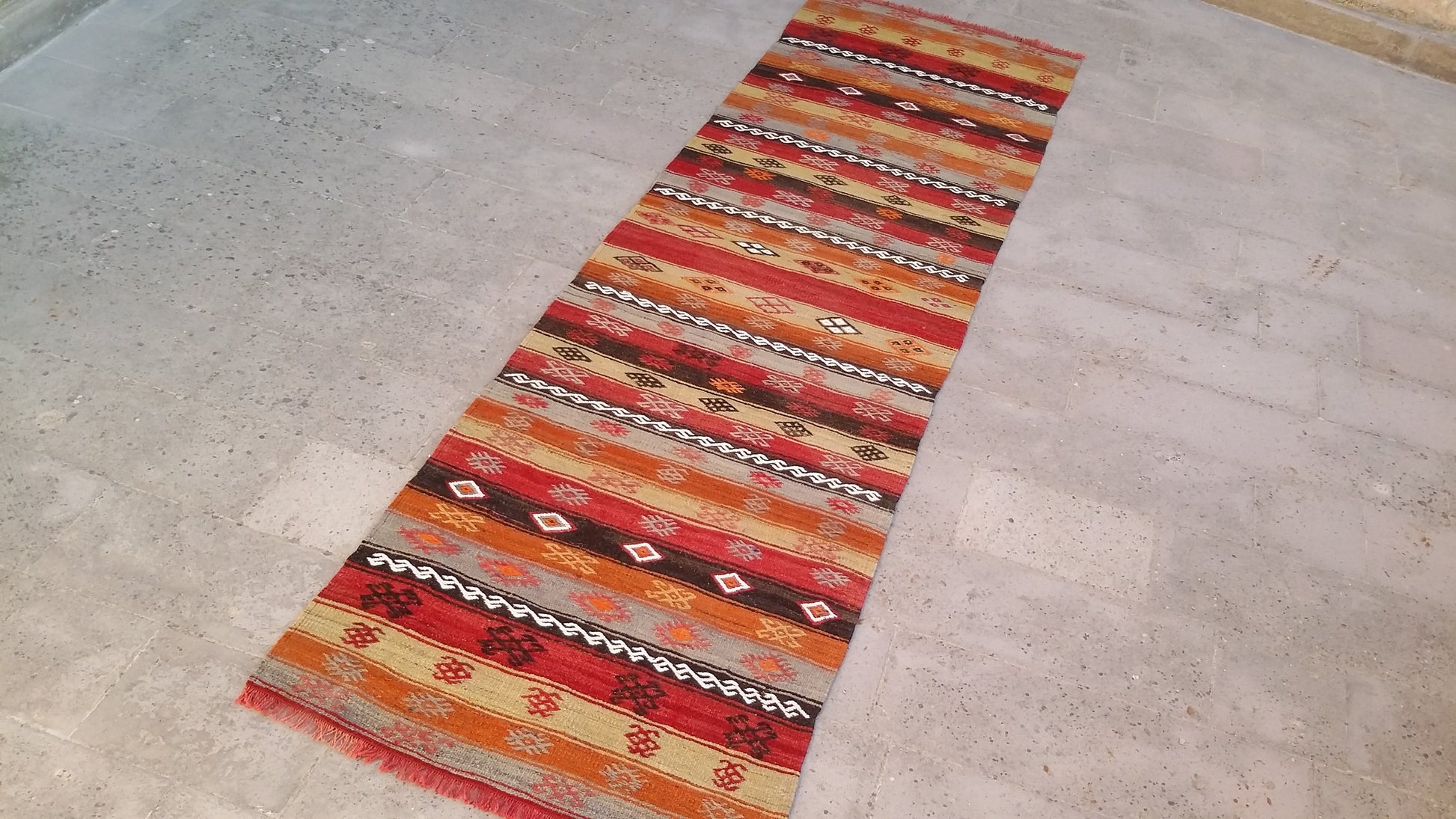 Nomadic Cicim Runner Kelim - Kilim Art Gallery