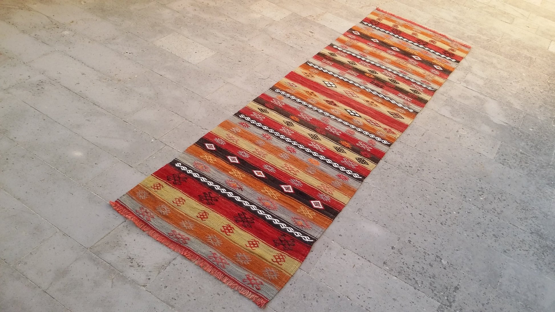Nomadic Cicim Runner Kelim - Kilim Art Gallery