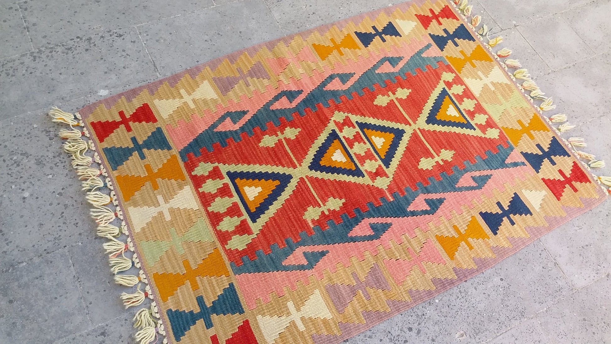Pastel Color Pink Kilim Rug - Kilim Art Gallery