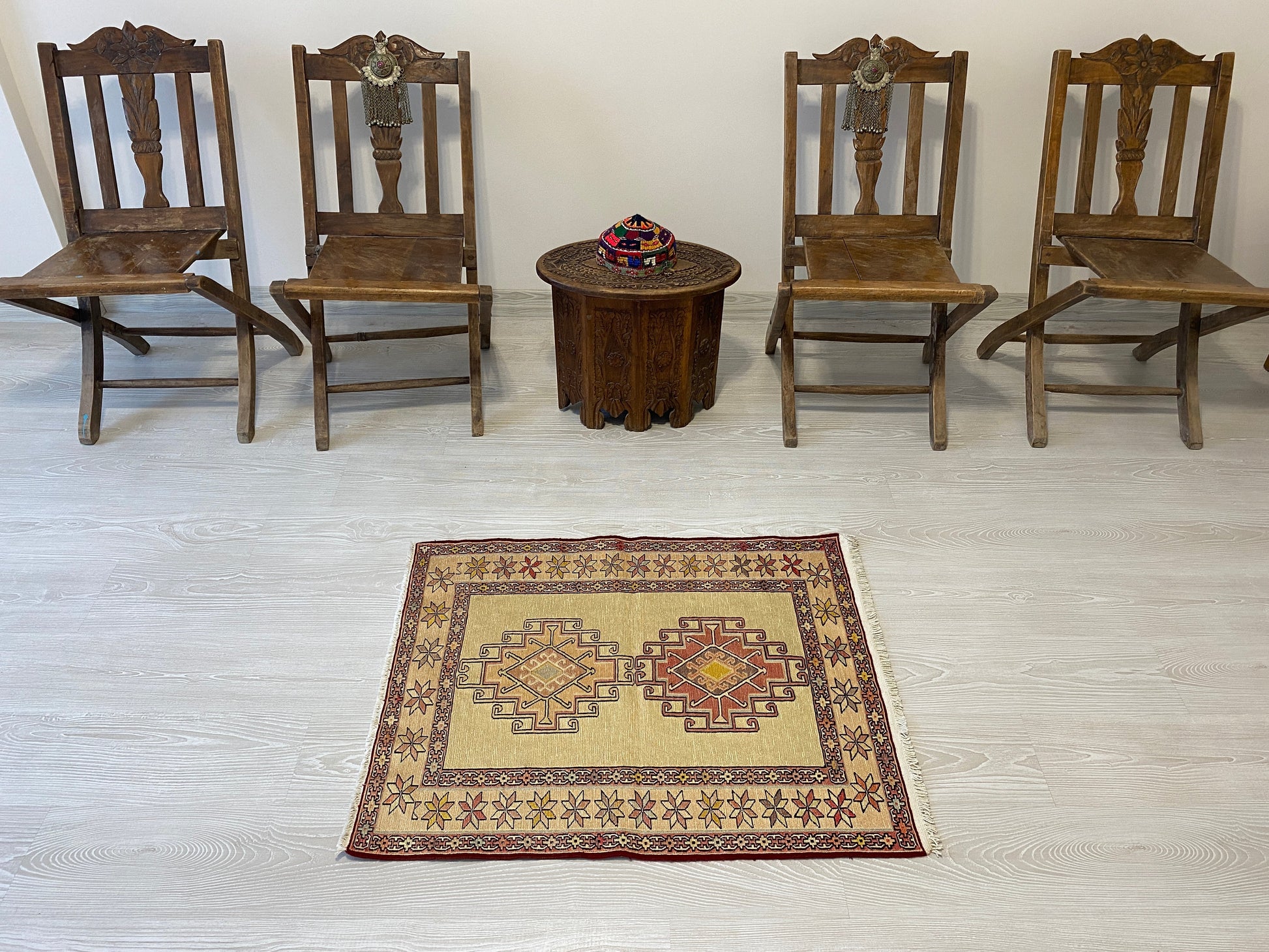 Small Hand Embroidered Silk Soumak Kilim Rug - Kilim Art Gallery
