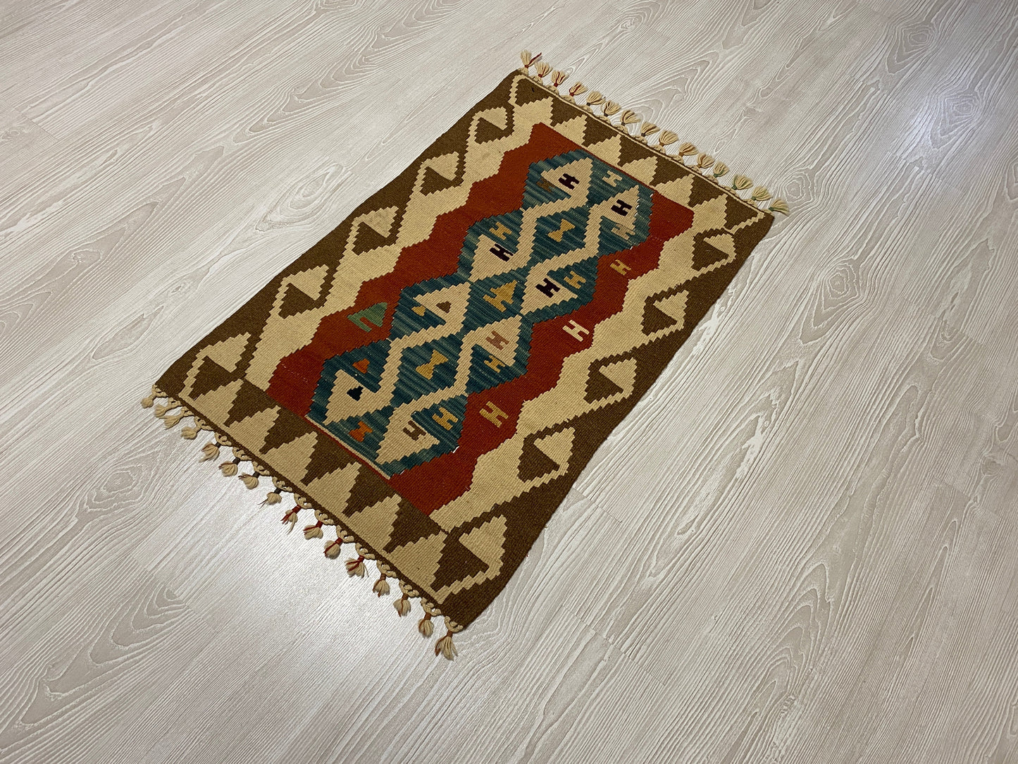 Small Turkish Kayseri Wool Kelim Rug - Kilim Art Gallery
