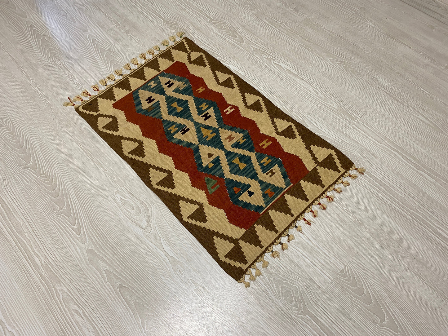 Small Turkish Kayseri Wool Kelim Rug - Kilim Art Gallery