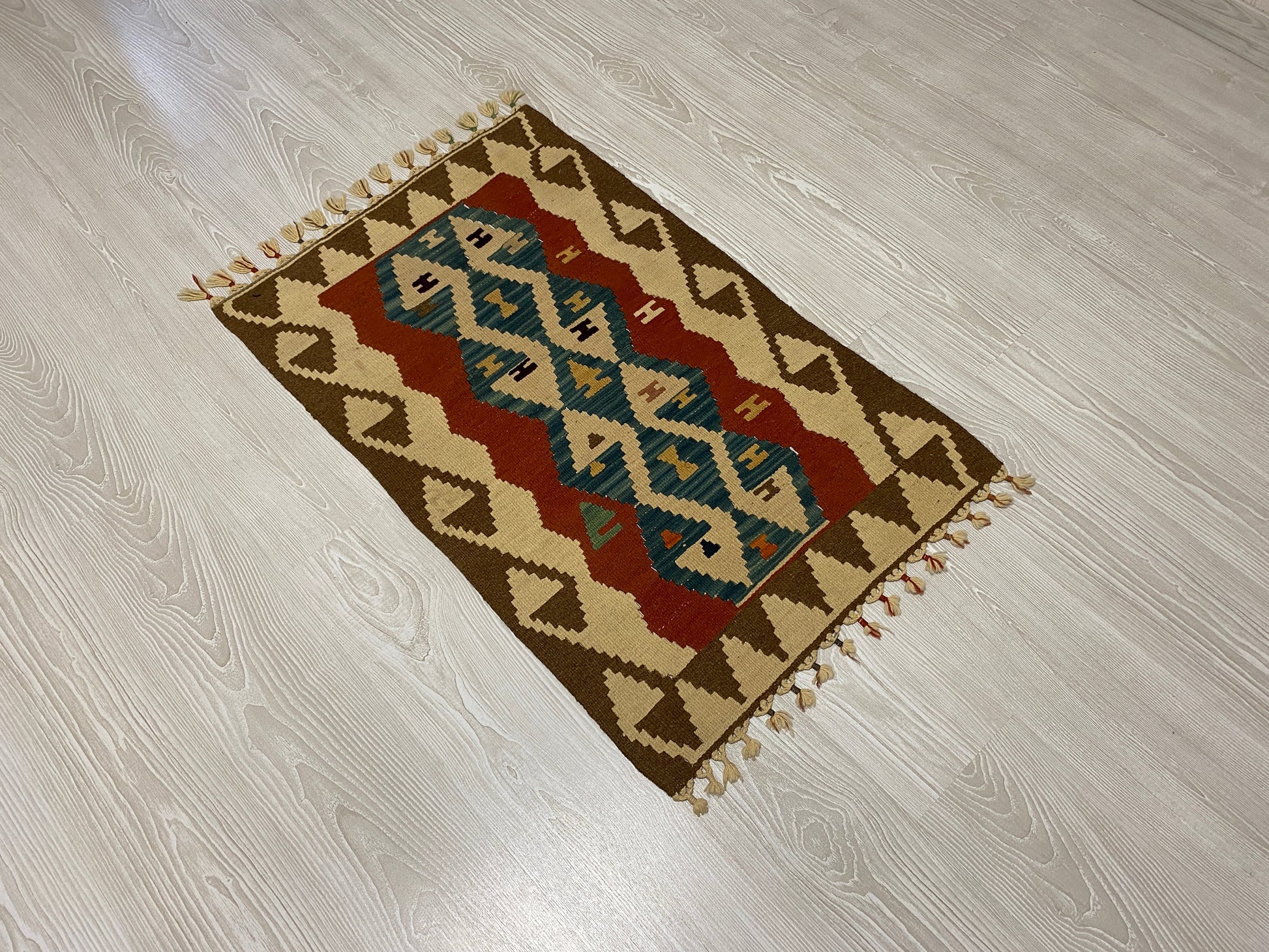 Small Turkish Kayseri Wool Kelim Rug - Kilim Art Gallery