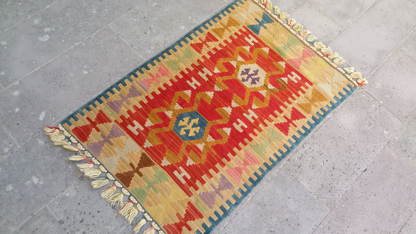 Small Wool Nomadic Kelim Rug - Kilim Art Gallery