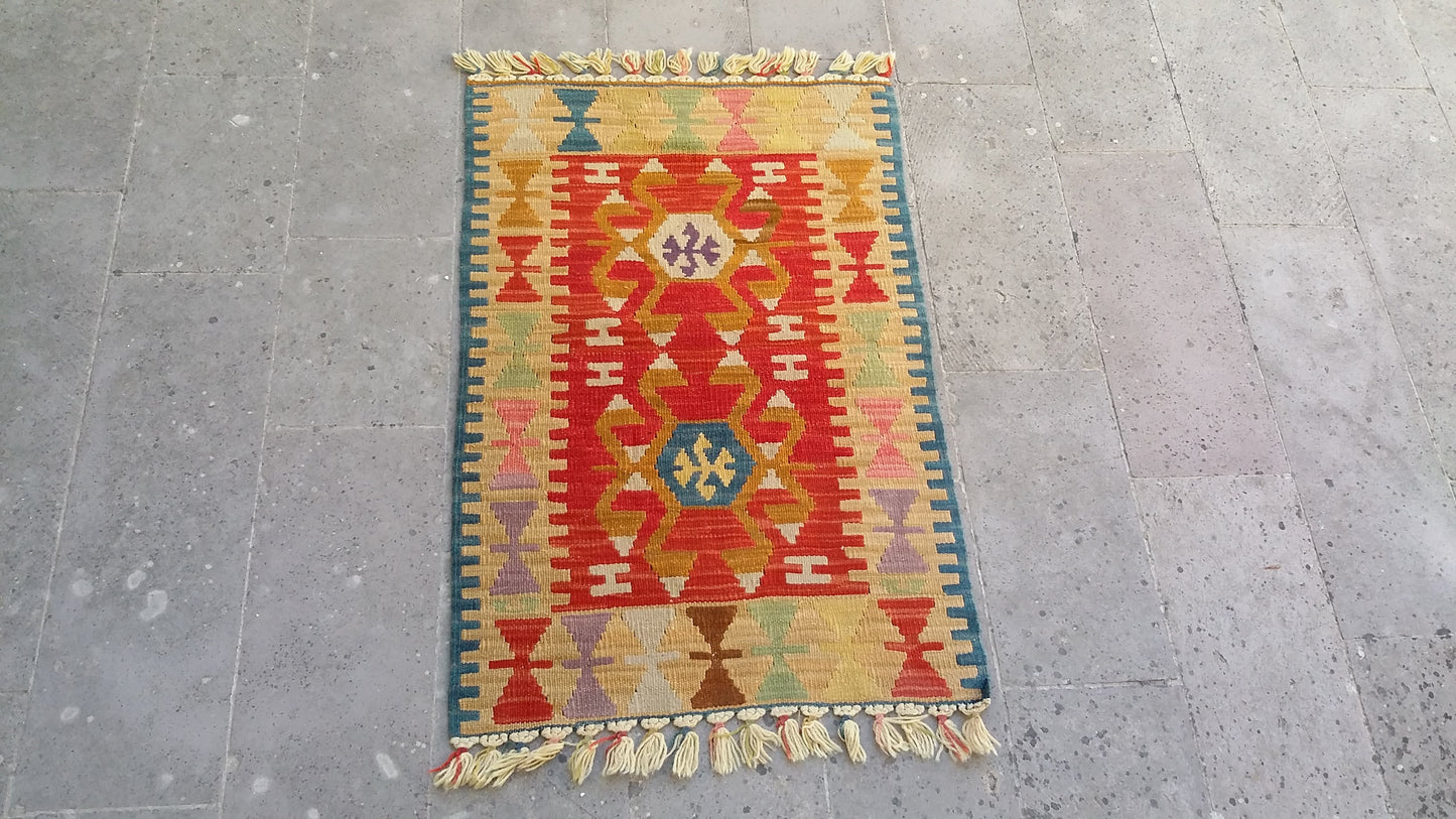 Small Wool Nomadic Kelim Rug - Kilim Art Gallery