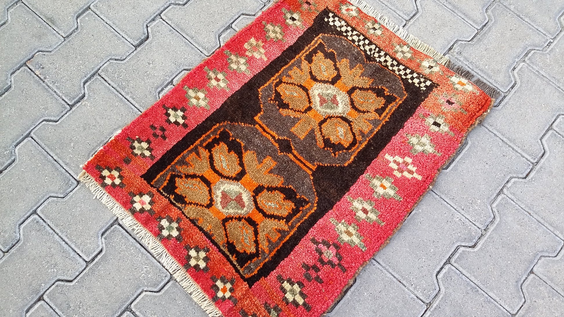 Tribal Small Carpet Rug from Nomads - Kilim Art Gallery