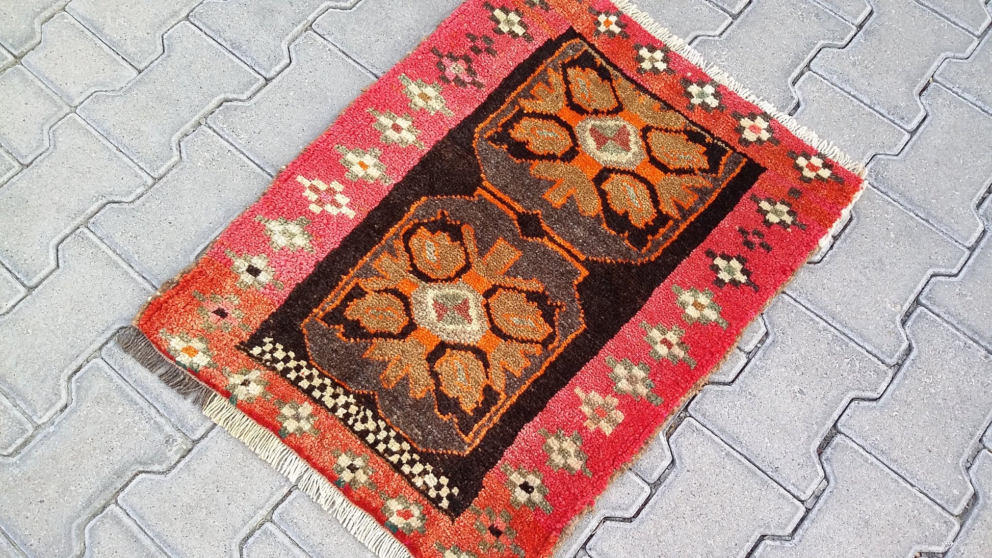 Tribal Small Carpet Rug from Nomads - Kilim Art Gallery