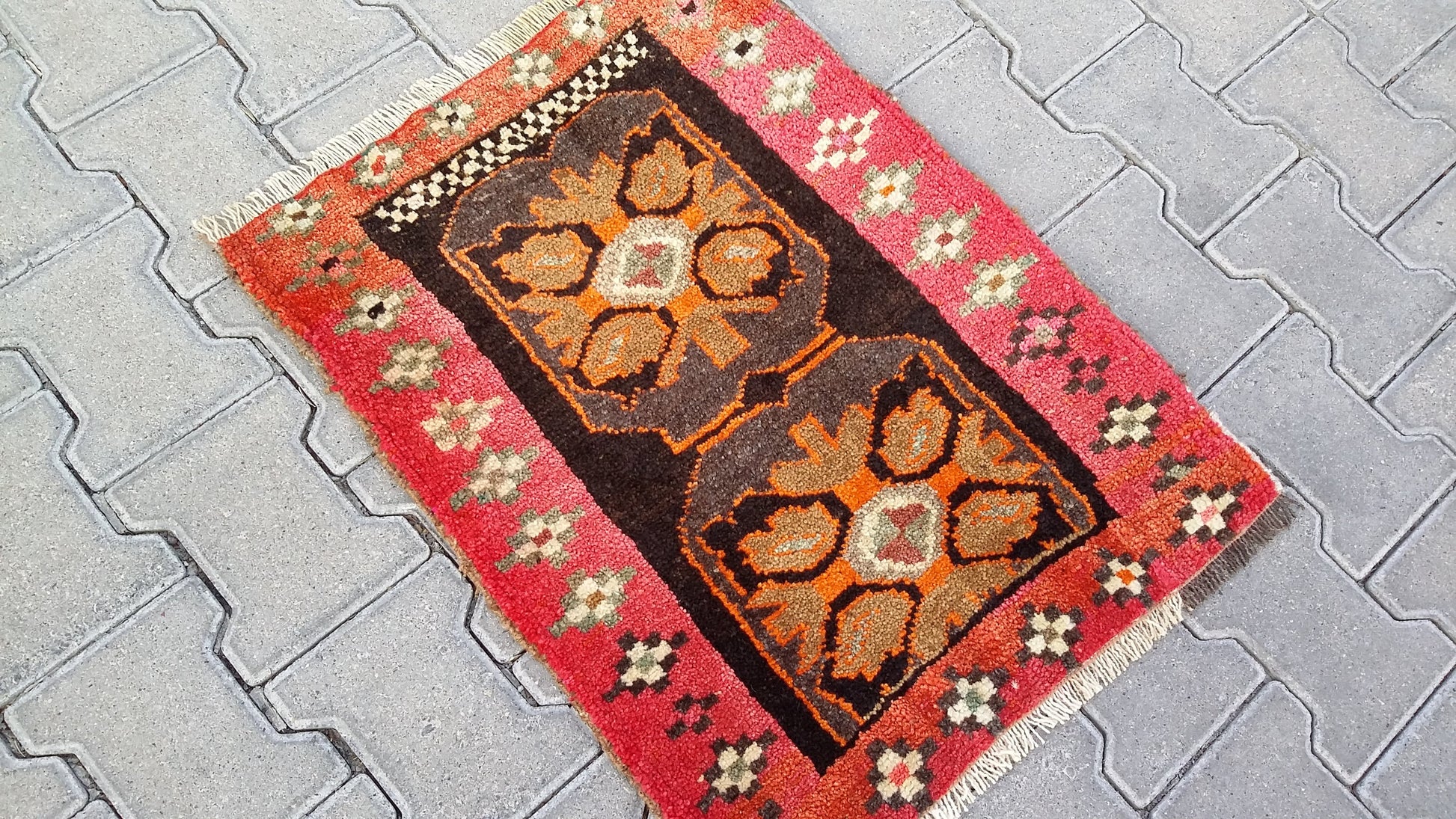 Tribal Small Carpet Rug from Nomads - Kilim Art Gallery