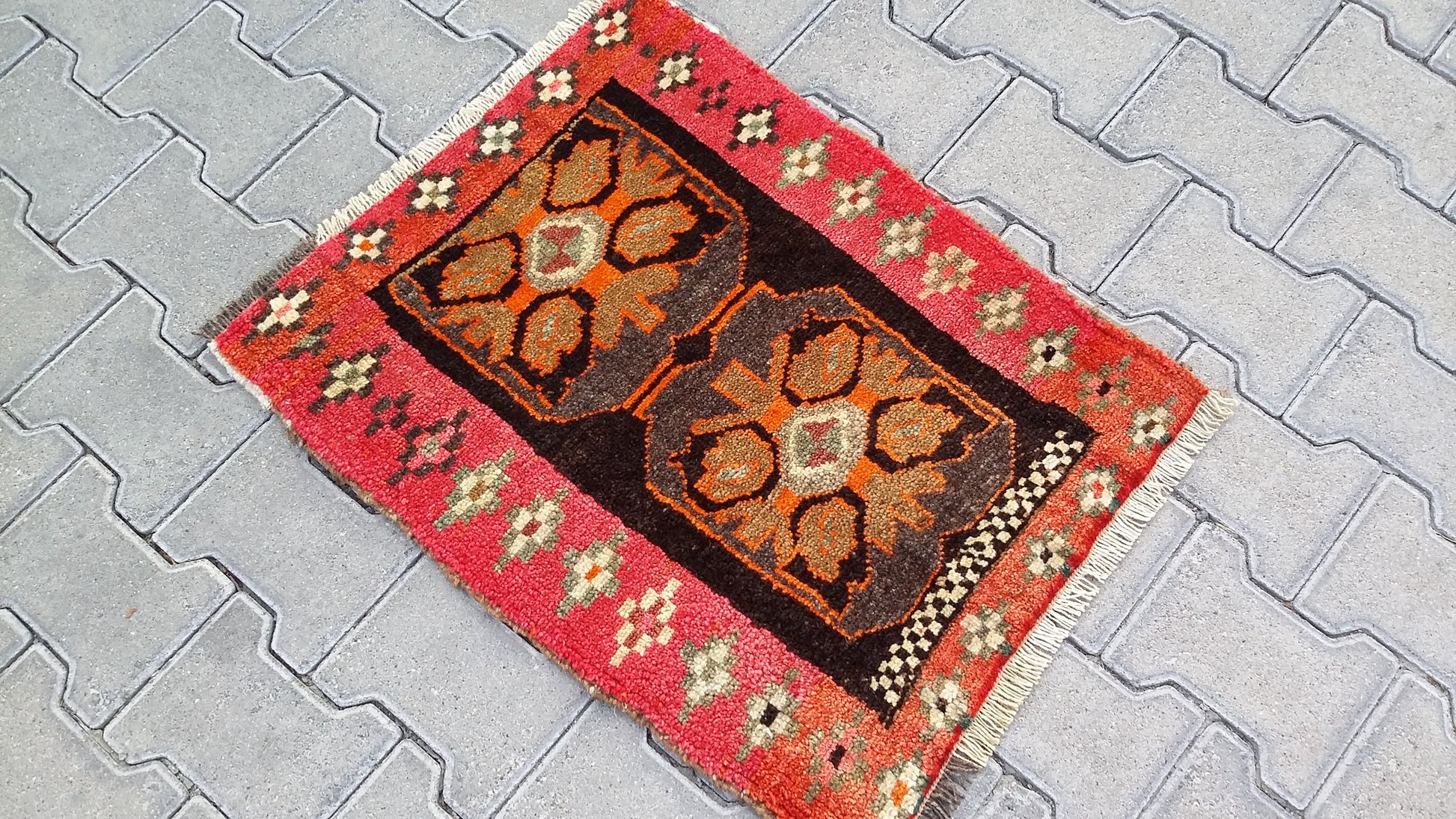 Tribal Small Carpet Rug from Nomads - Kilim Art Gallery