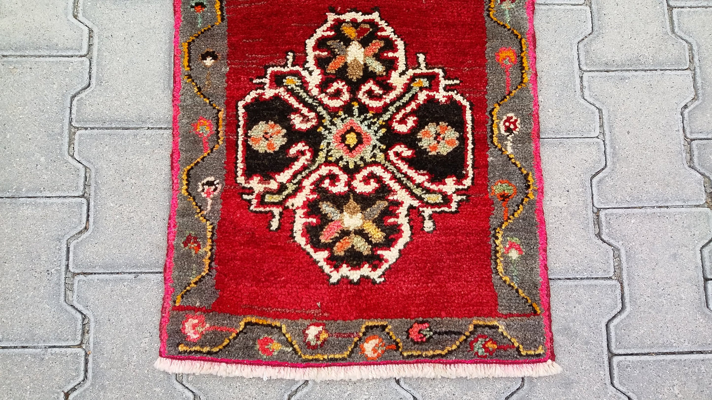 Turkish Tribal Nomadic Small Rug Carpet - Kilim Art Gallery