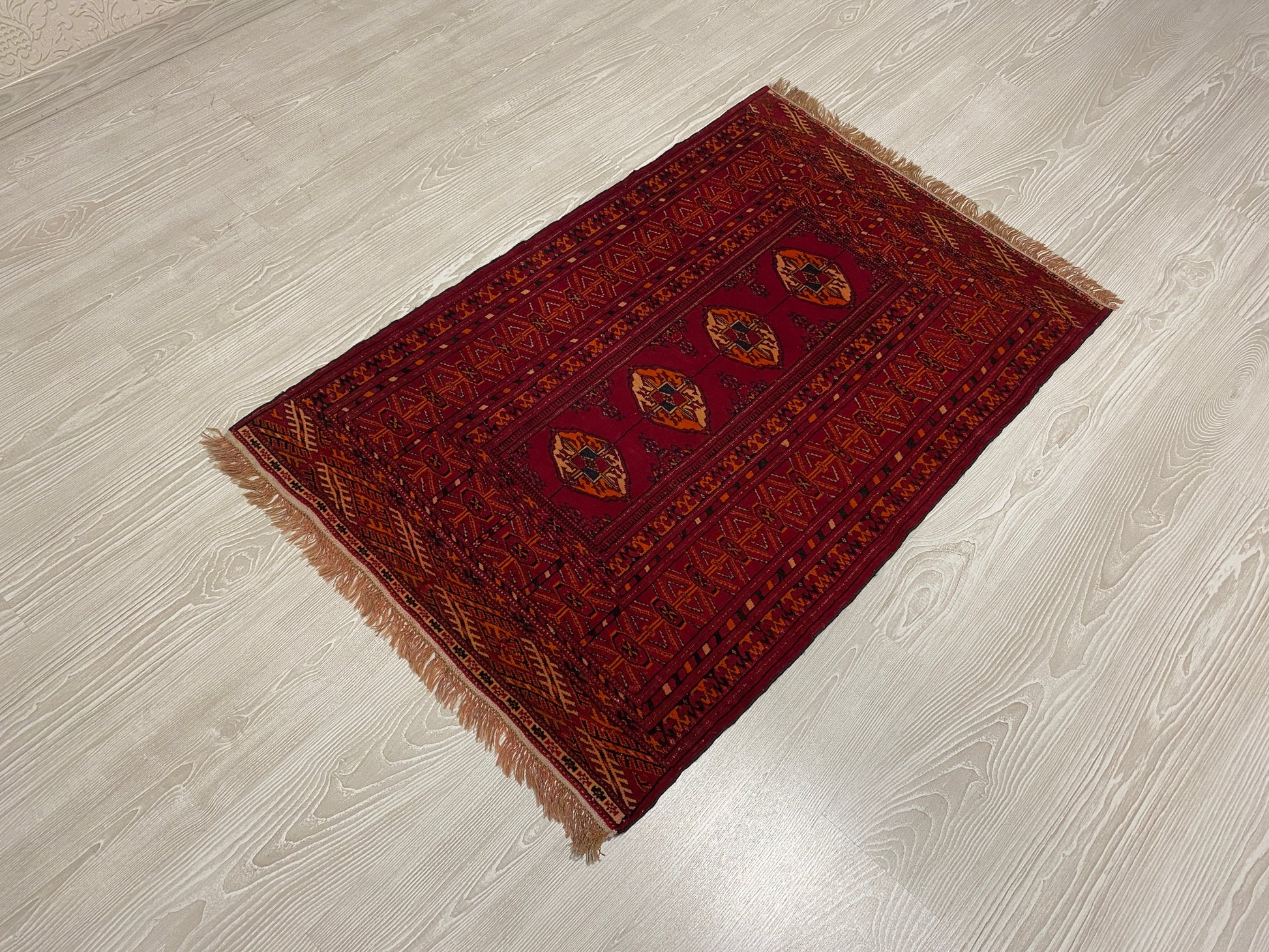 Very Fine Turkmen Buhara Carpet Rug - Kilim Art Gallery