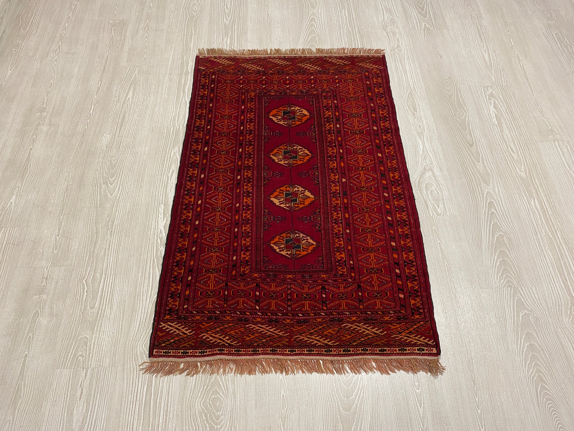 Very Fine Turkmen Buhara Carpet Rug - Kilim Art Gallery