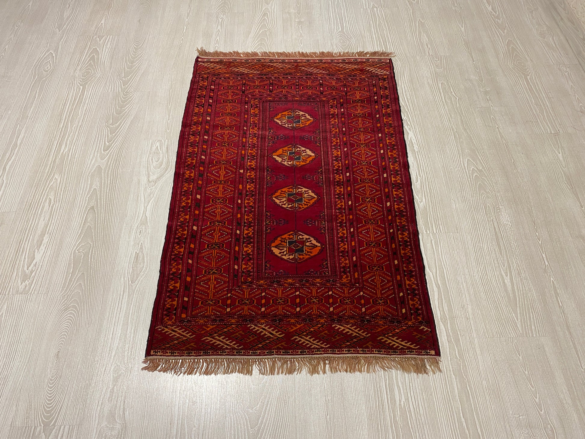 Very Fine Turkmen Buhara Carpet Rug - Kilim Art Gallery