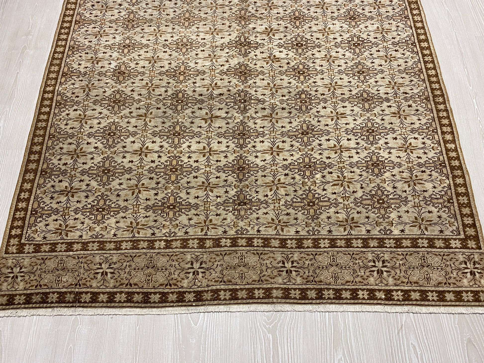 Vintage Natural Color Undyed Turkish Kayseri Area Carpet Rug - Kilim Art Gallery