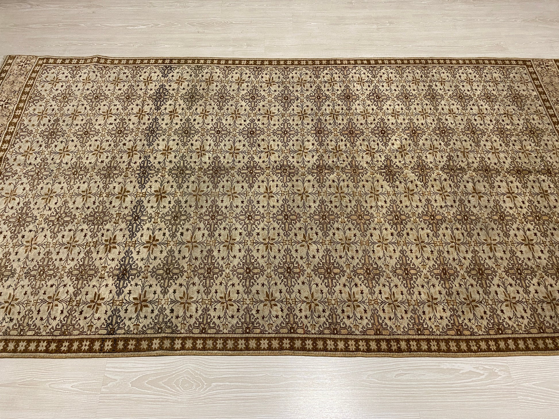 Vintage Natural Color Undyed Turkish Kayseri Area Carpet Rug - Kilim Art Gallery