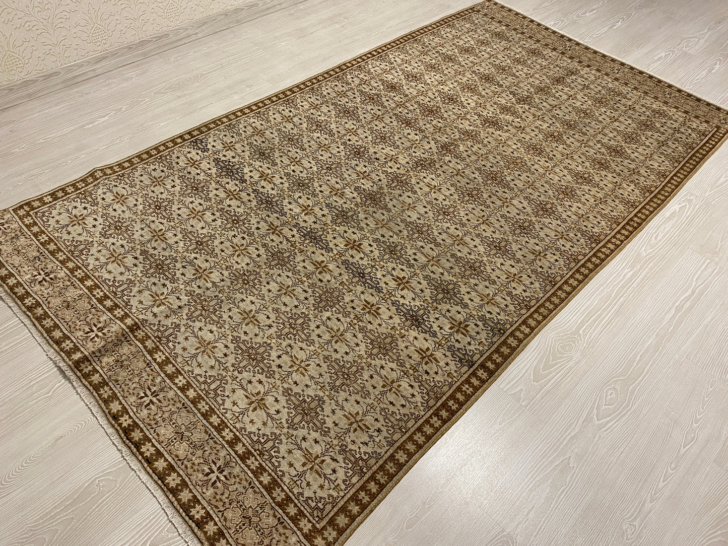 Vintage Natural Color Undyed Turkish Kayseri Area Carpet Rug - Kilim Art Gallery