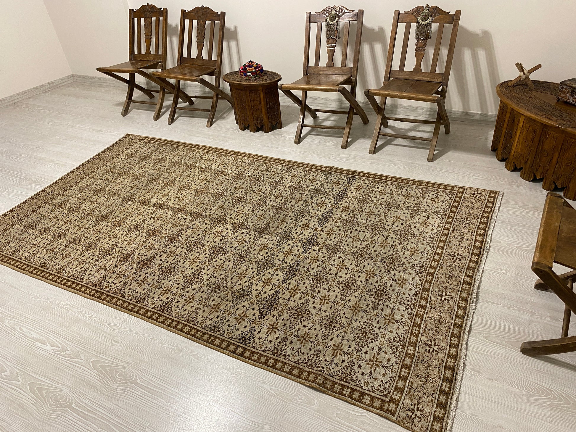 Vintage Natural Color Undyed Turkish Kayseri Area Carpet Rug - Kilim Art Gallery