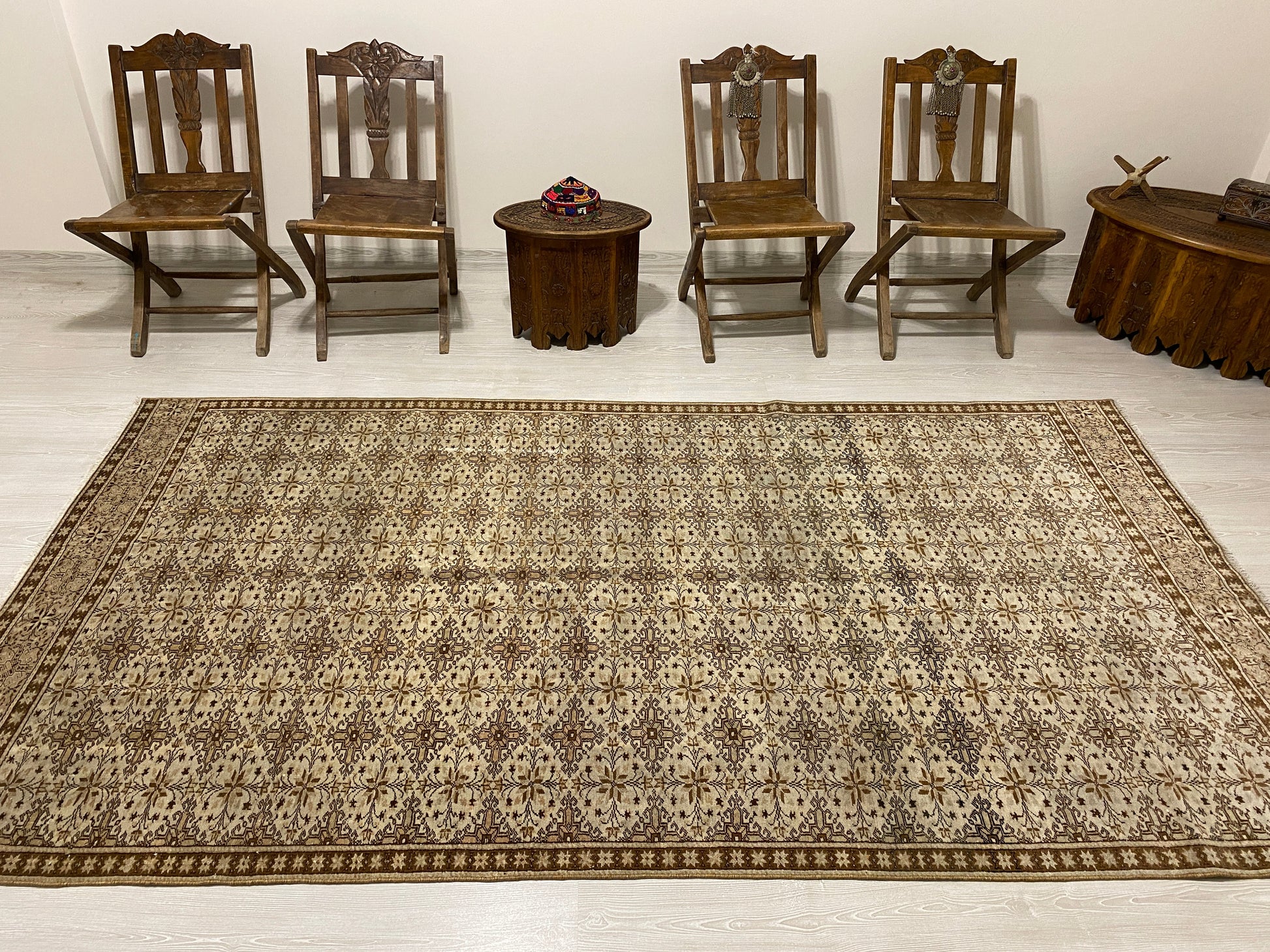 Vintage Natural Color Undyed Turkish Kayseri Area Carpet Rug - Kilim Art Gallery