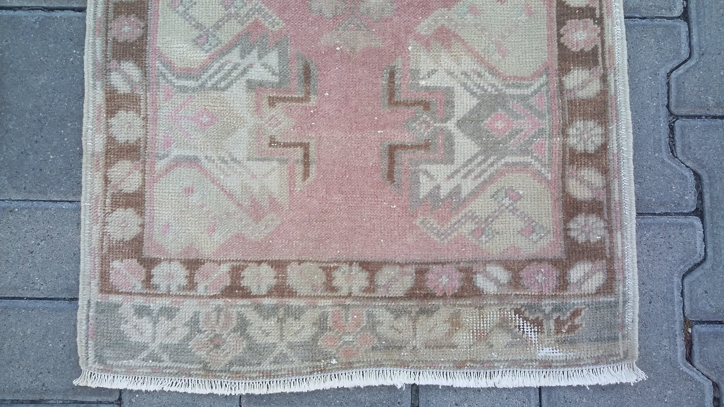 Vintage Small Turkish Kirsehir Carpet Yastik Rug - Kilim Art Gallery