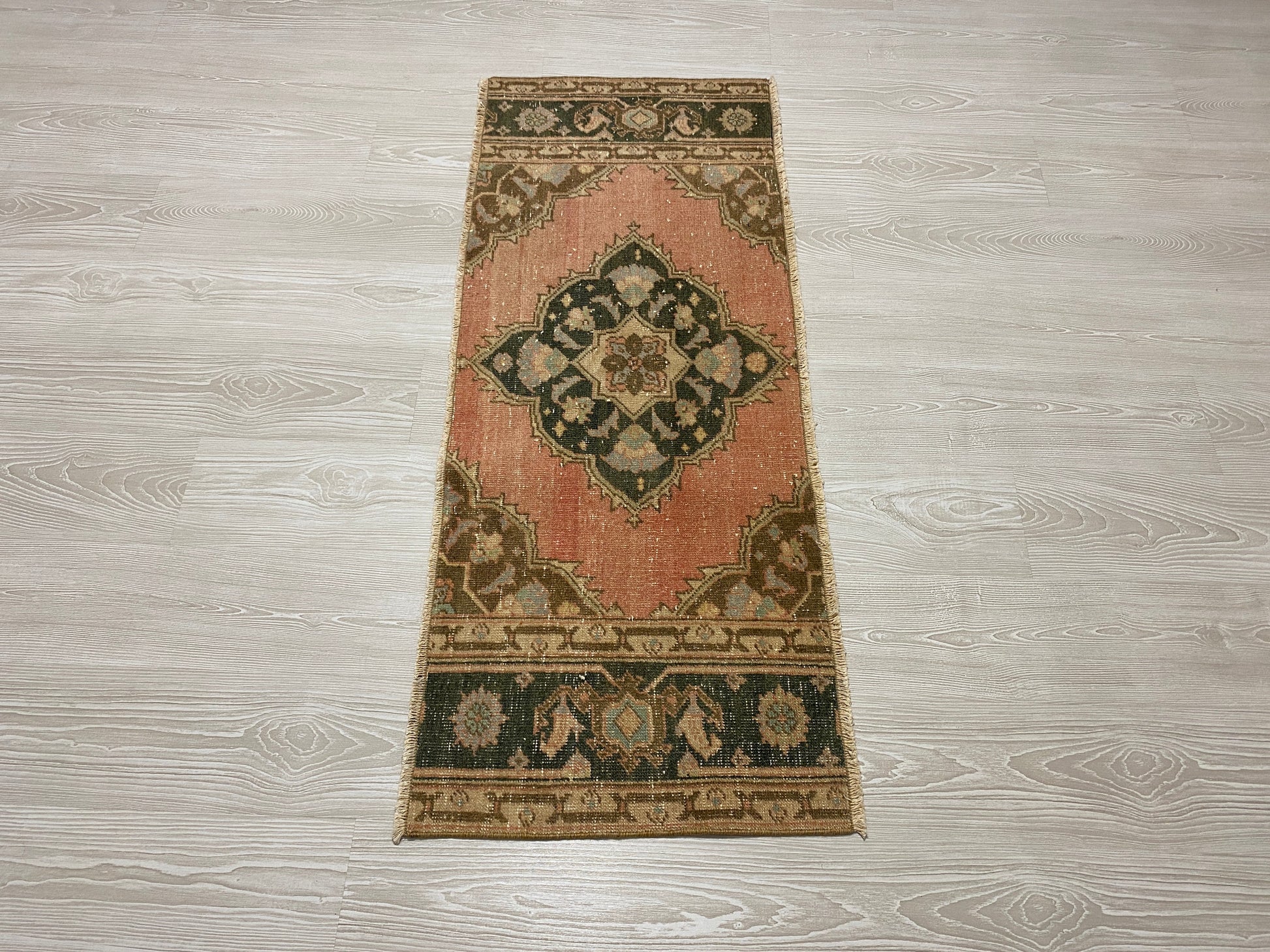 Vintage Small Turkish Oushak Rug - Kilim Art Gallery