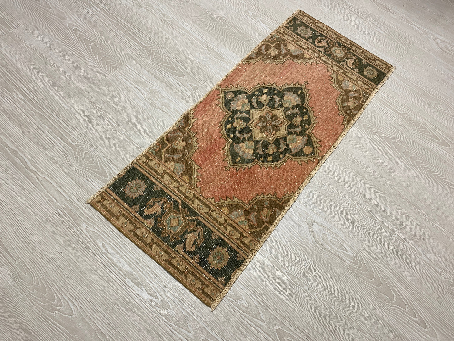 Vintage Small Turkish Oushak Rug - Kilim Art Gallery