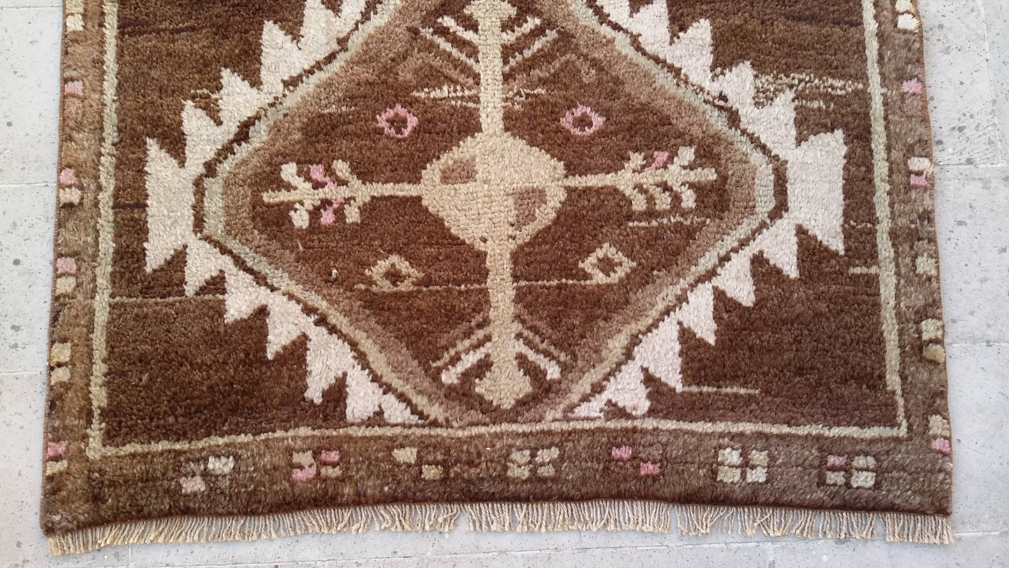 Vintage Tribal Kurdish Rug - Kilim Art Gallery